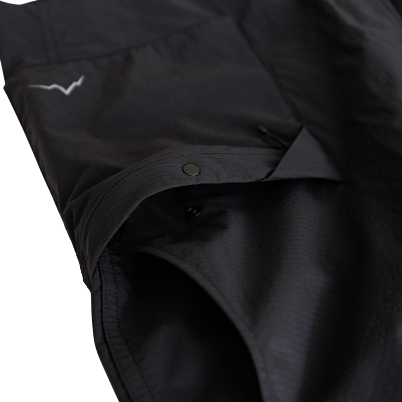 Light Cargo Shorts | Black
