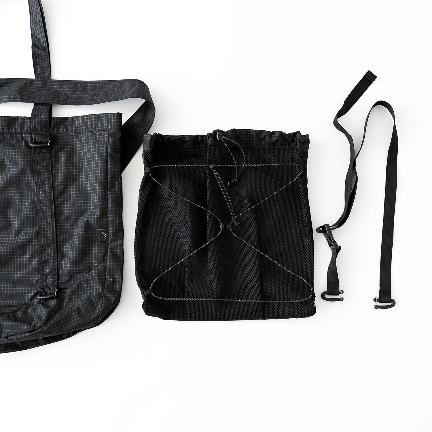 Trail Tote | Grid Black