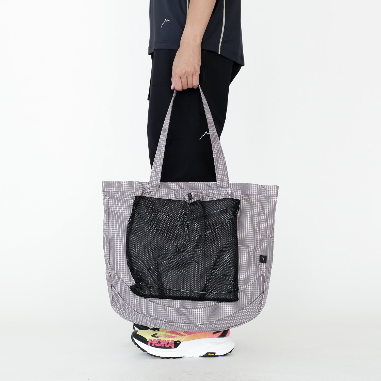 Trail Tote | Grid Red Bean