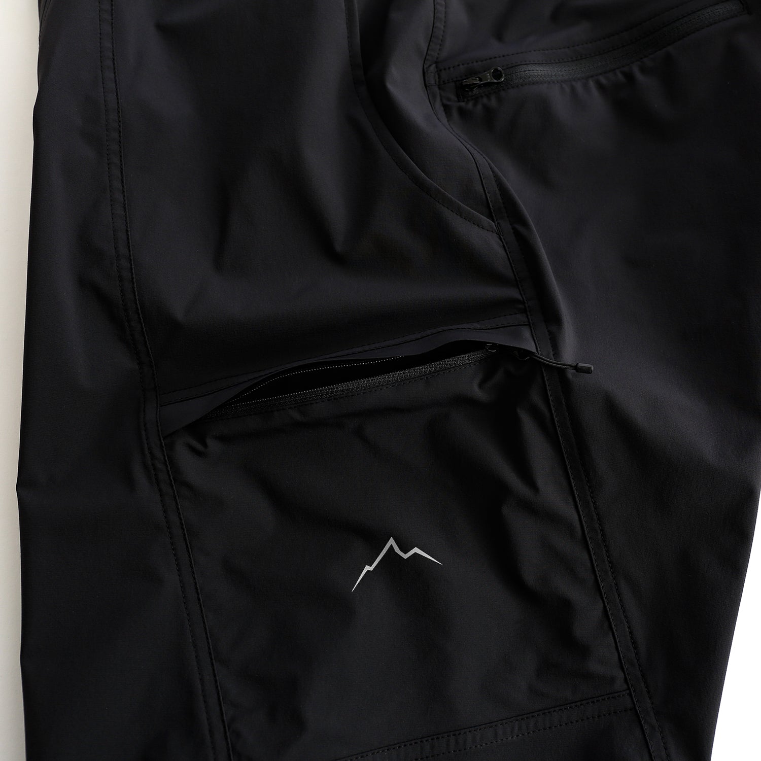 Stretch Shell Shorts | Black