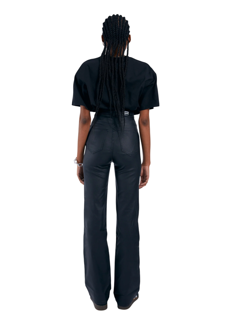 Moxy Straight - Black Metal