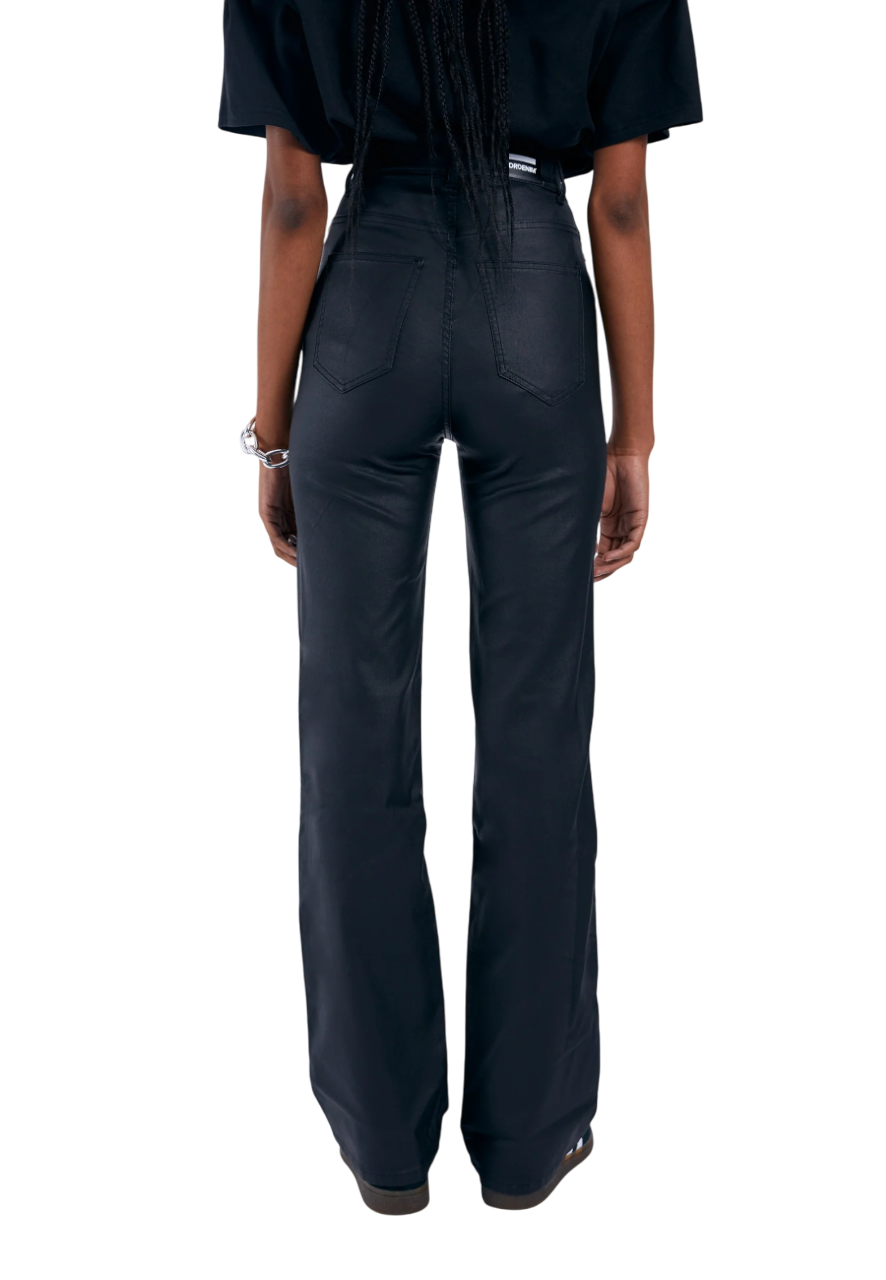 Moxy Straight - Black Metal