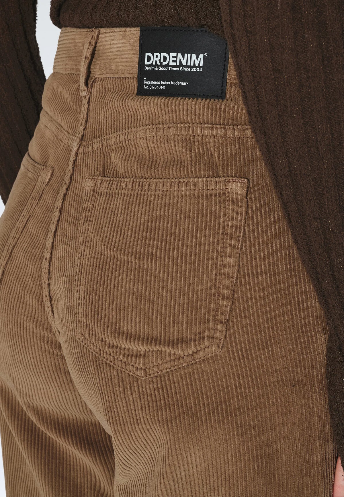 Donna High Relaxed | Washed Khaki Cord