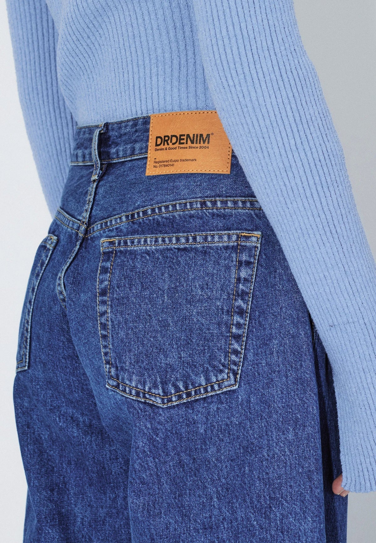 Hill Low Relaxed | Haze Mid Retro Crease