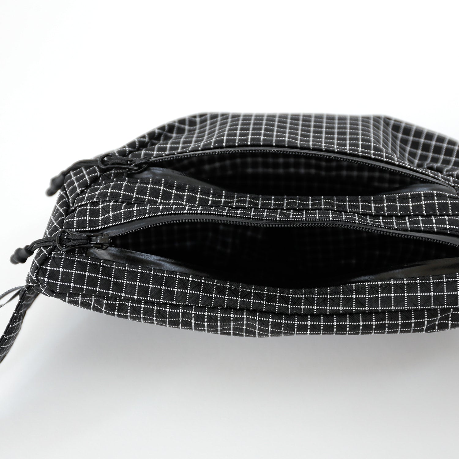 Grid Fanny | Black