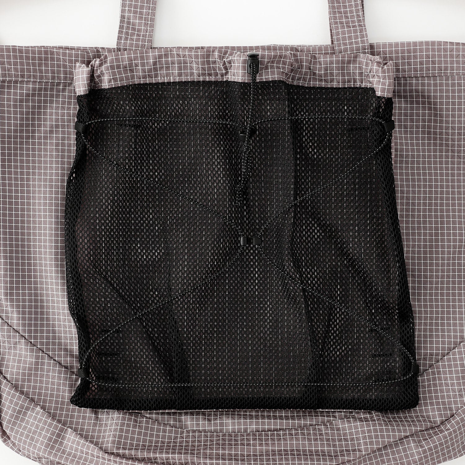 Trail Tote | Grid Red Bean