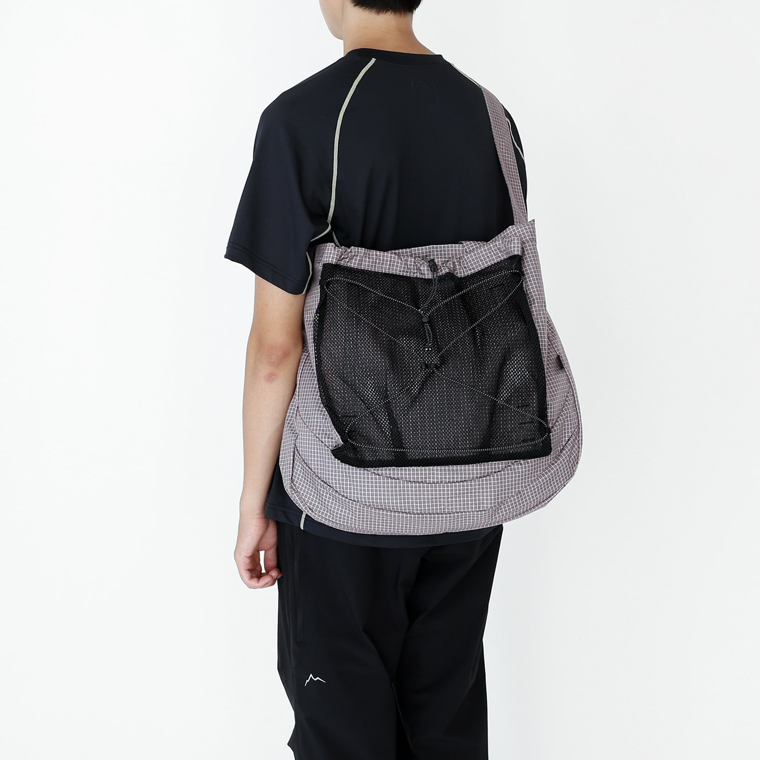 Trail Tote | Grid Red Bean