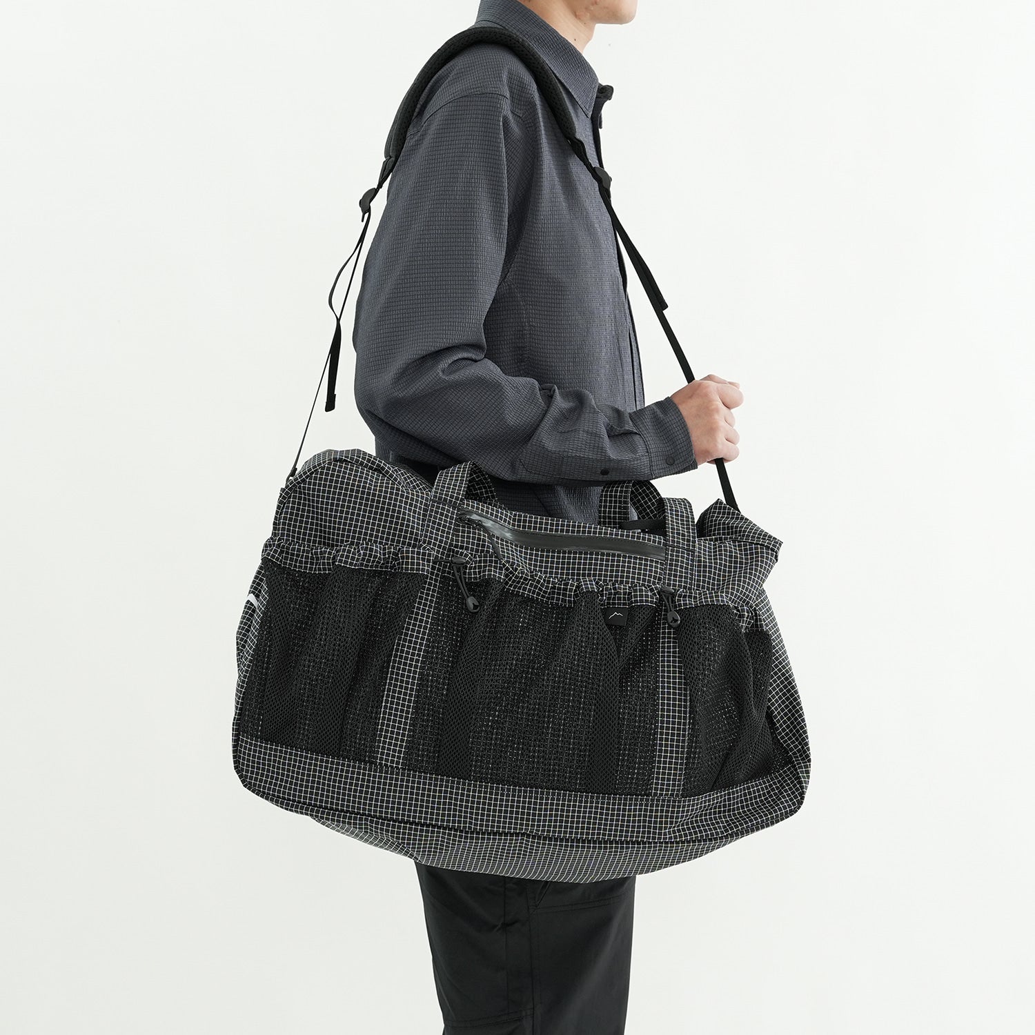 Race Bag (cayl grid) | Black