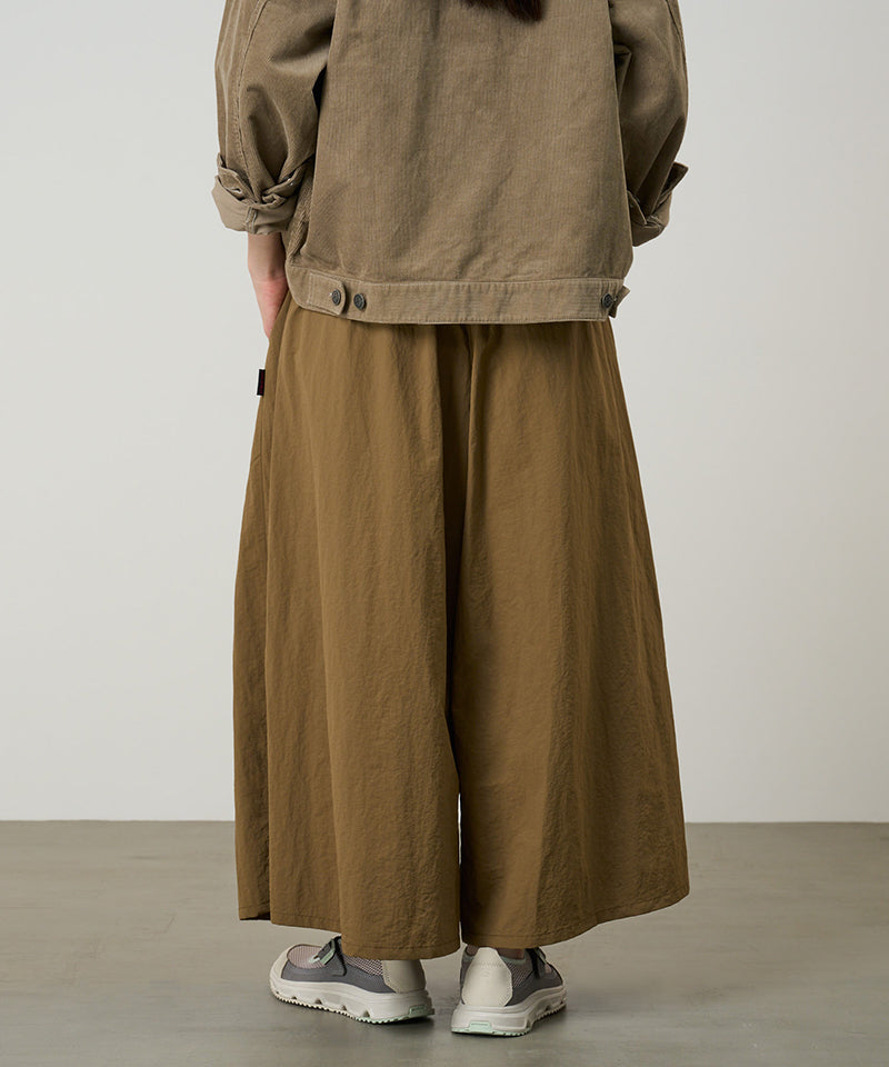 Nylon Flare Pant | Coyote