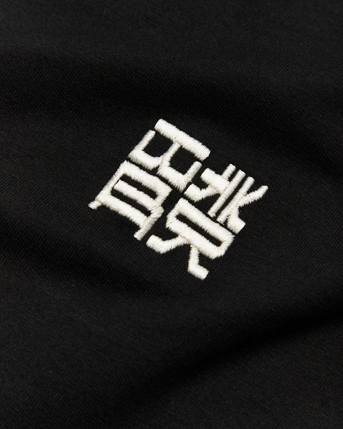 Baine Hk Tee | Black