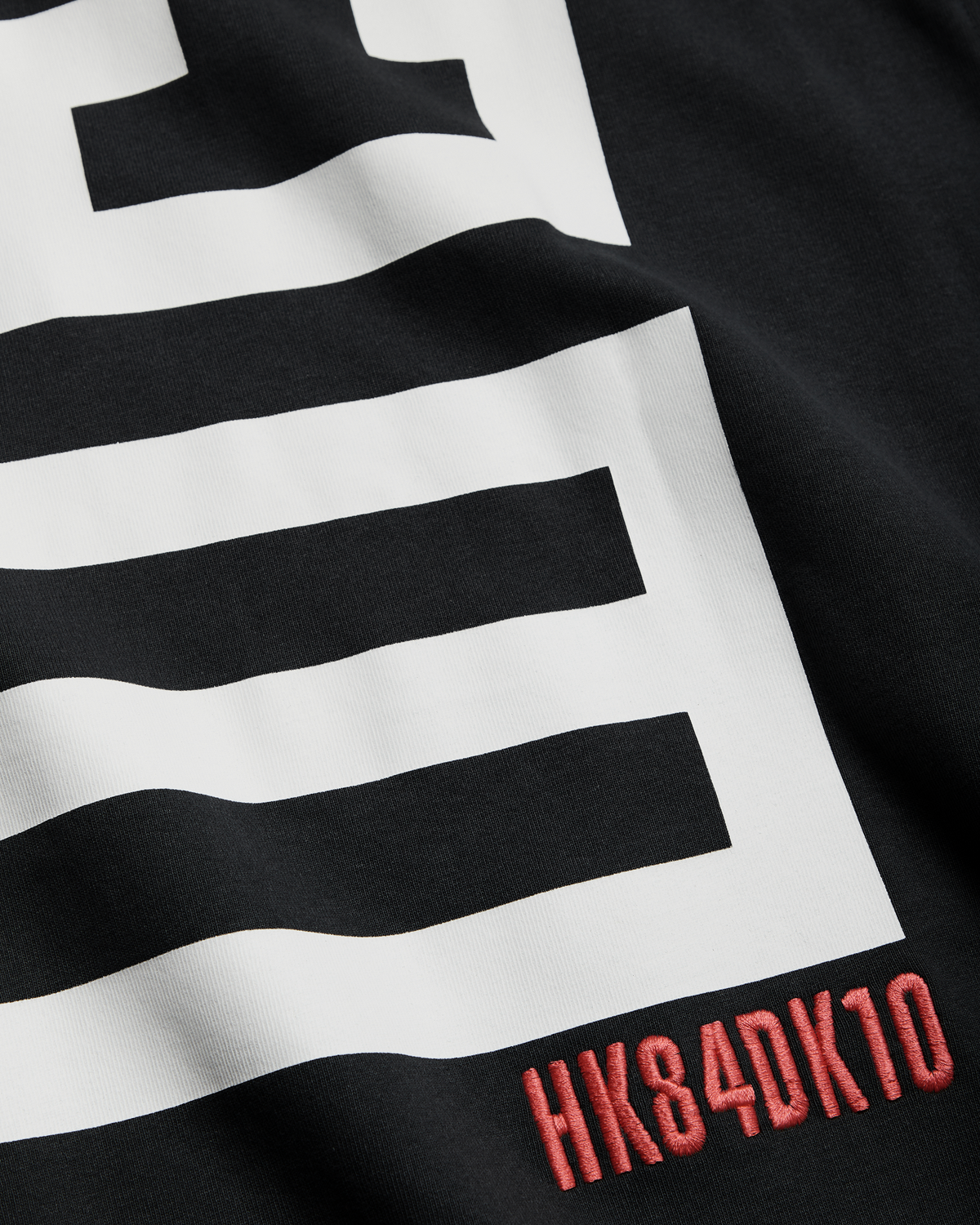 Baine Mono Tee | Black