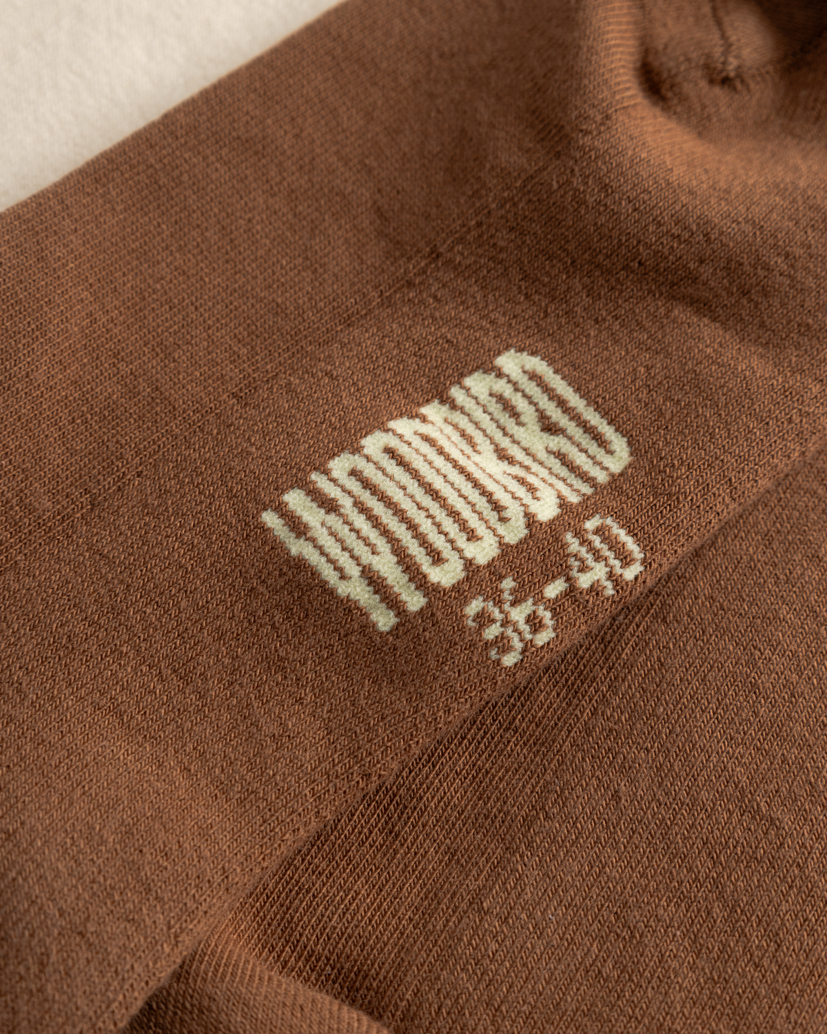 Tennis Sign Socks | Off White-brown