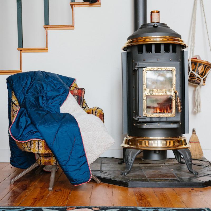 Sherpa Puffy Blanket - Deepwater