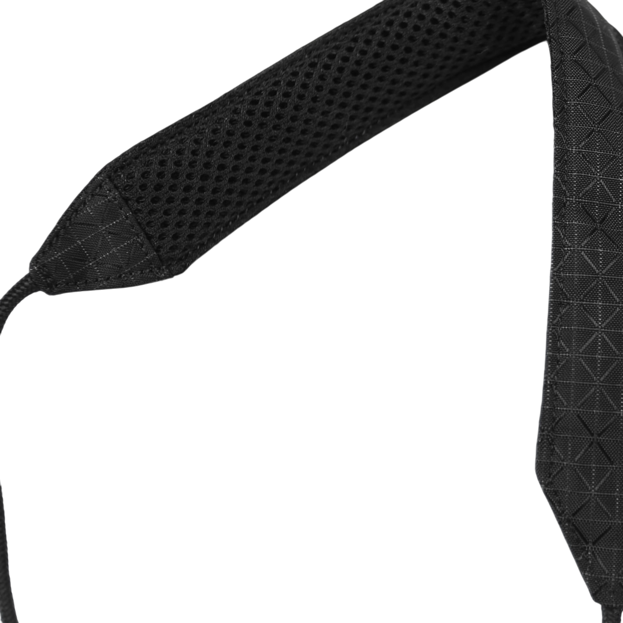 Seorak 5 Grid Mesh | Black