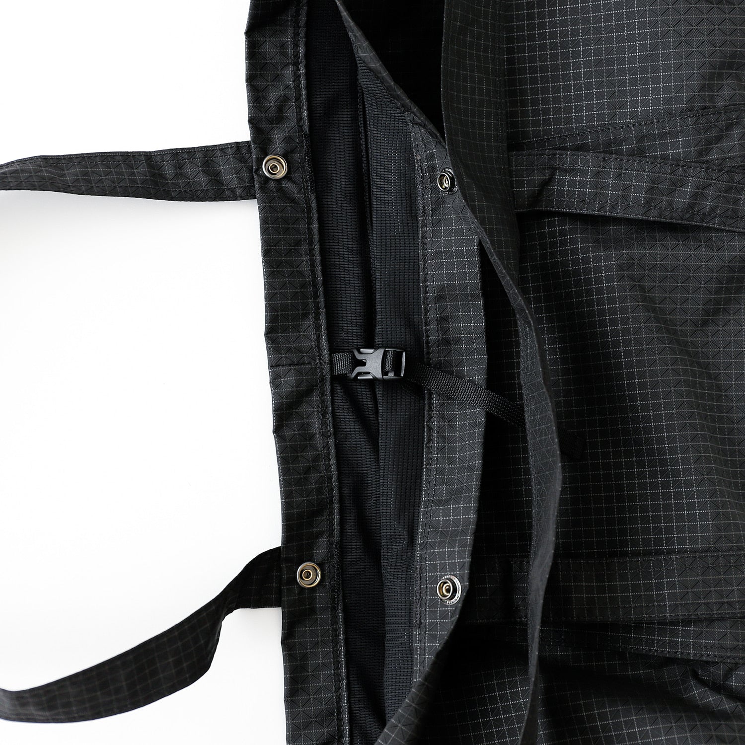 Trail Tote | Grid Black