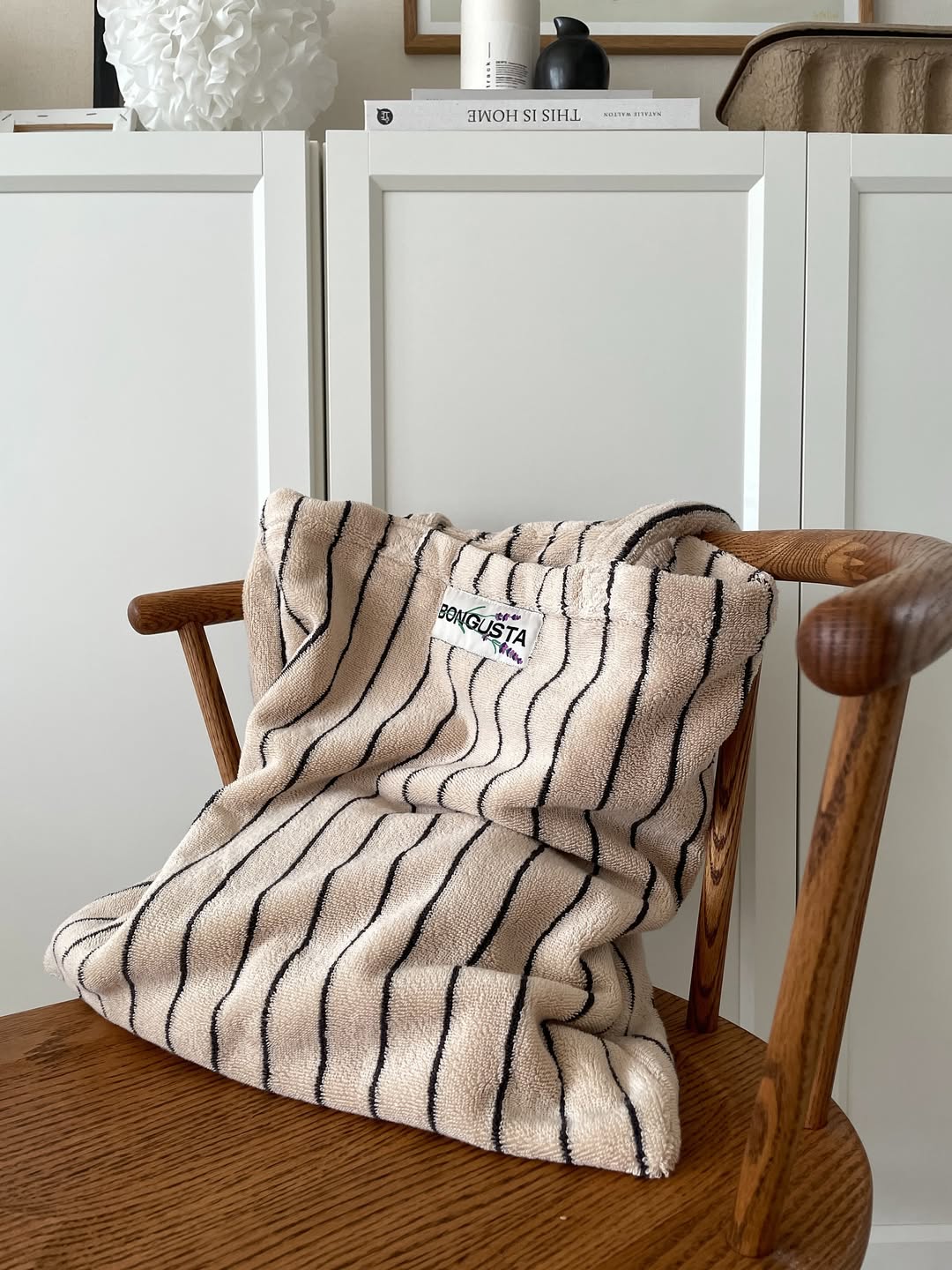 Naram Totebag, creme & ink