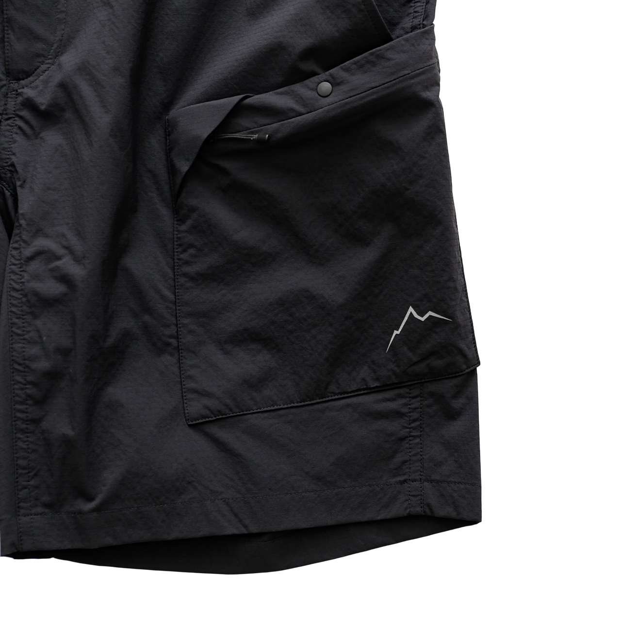Light Cargo Shorts | Black