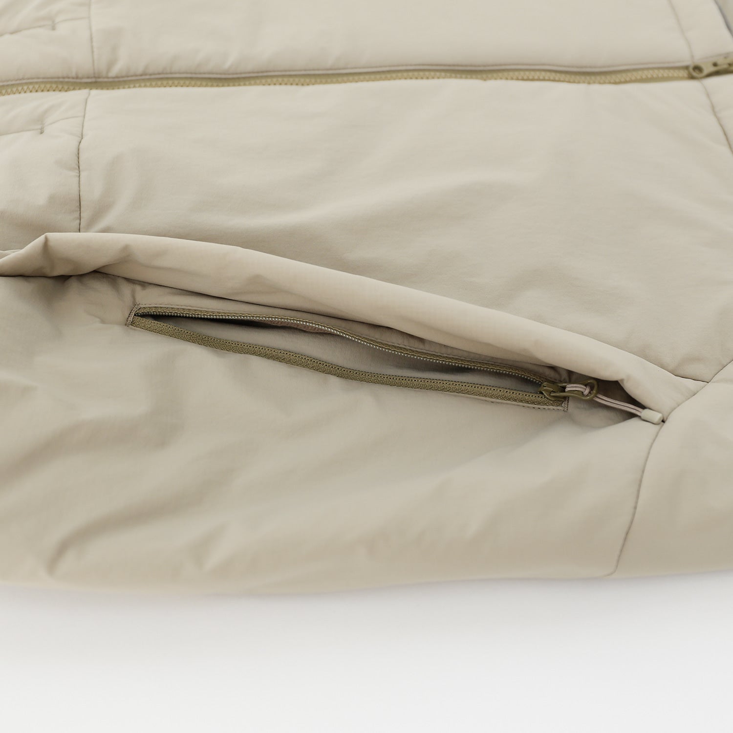 Nylon Insulation Vest | Beige