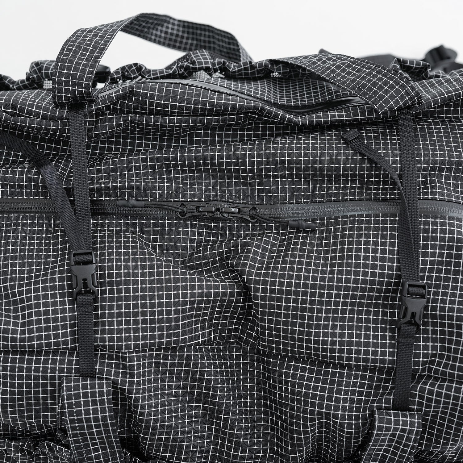 Race Bag (cayl grid) | Black