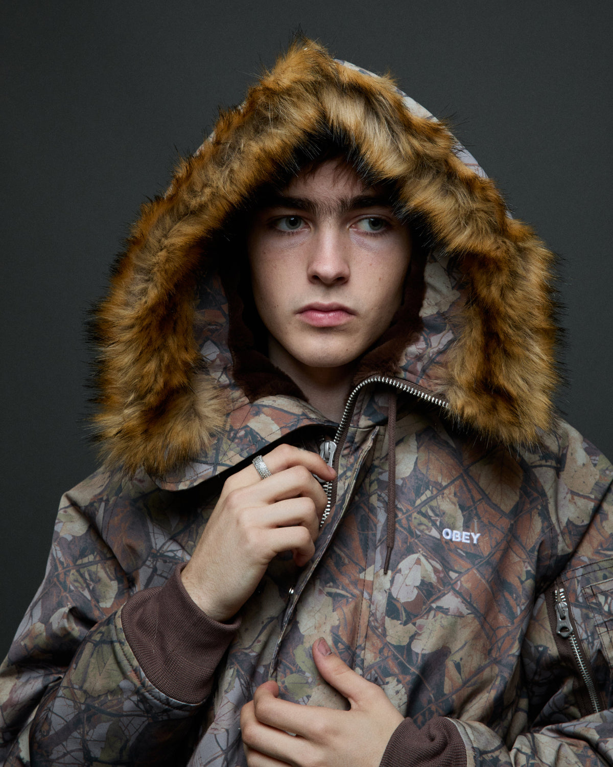 obey-n-2b-short-parka-fence-camo
