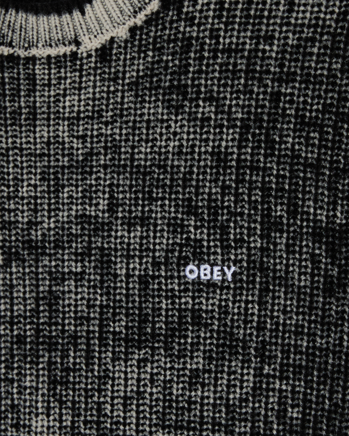 obey-spray-effect-sweater-dark-black-multi