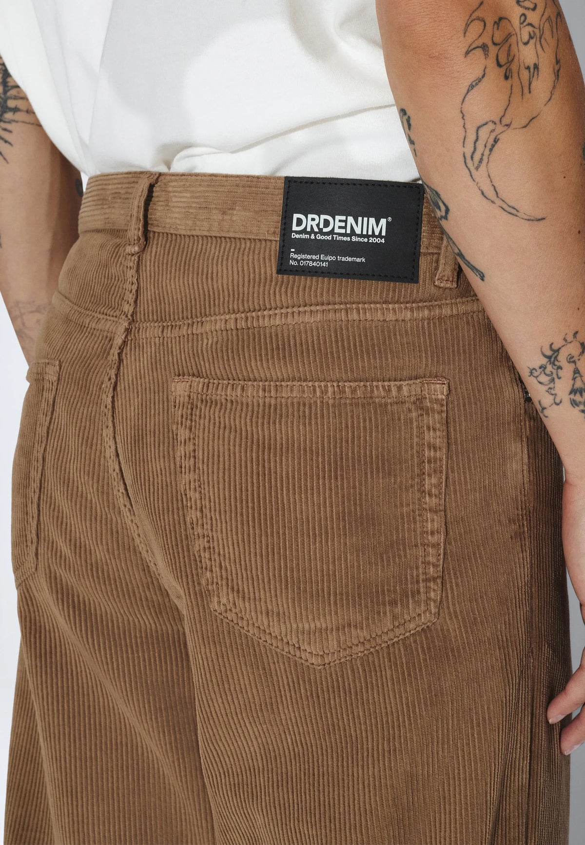 Omar Relaxed | Washed Khaki Cord