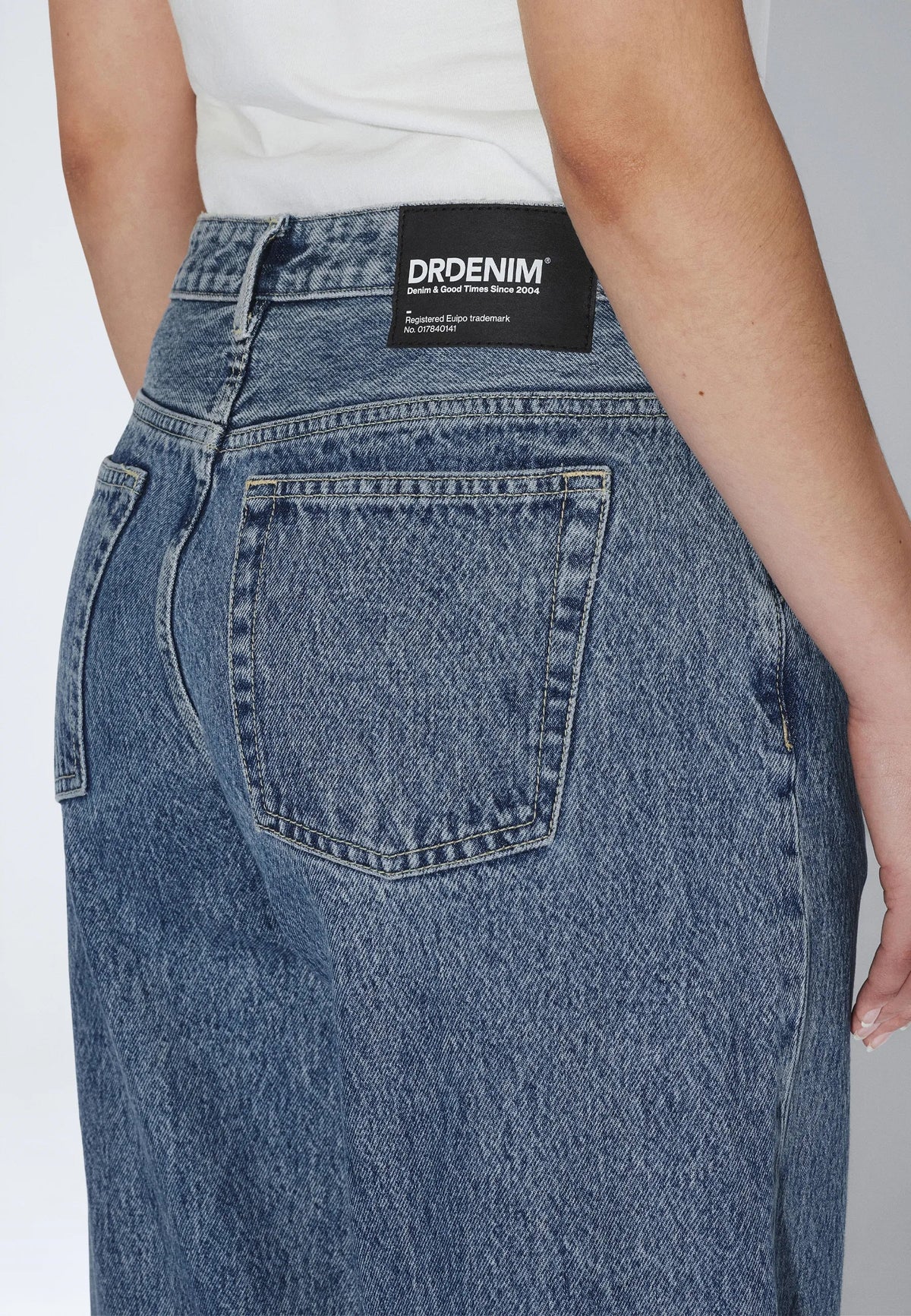 Hill Low Relaxed | Drift Sky Retro