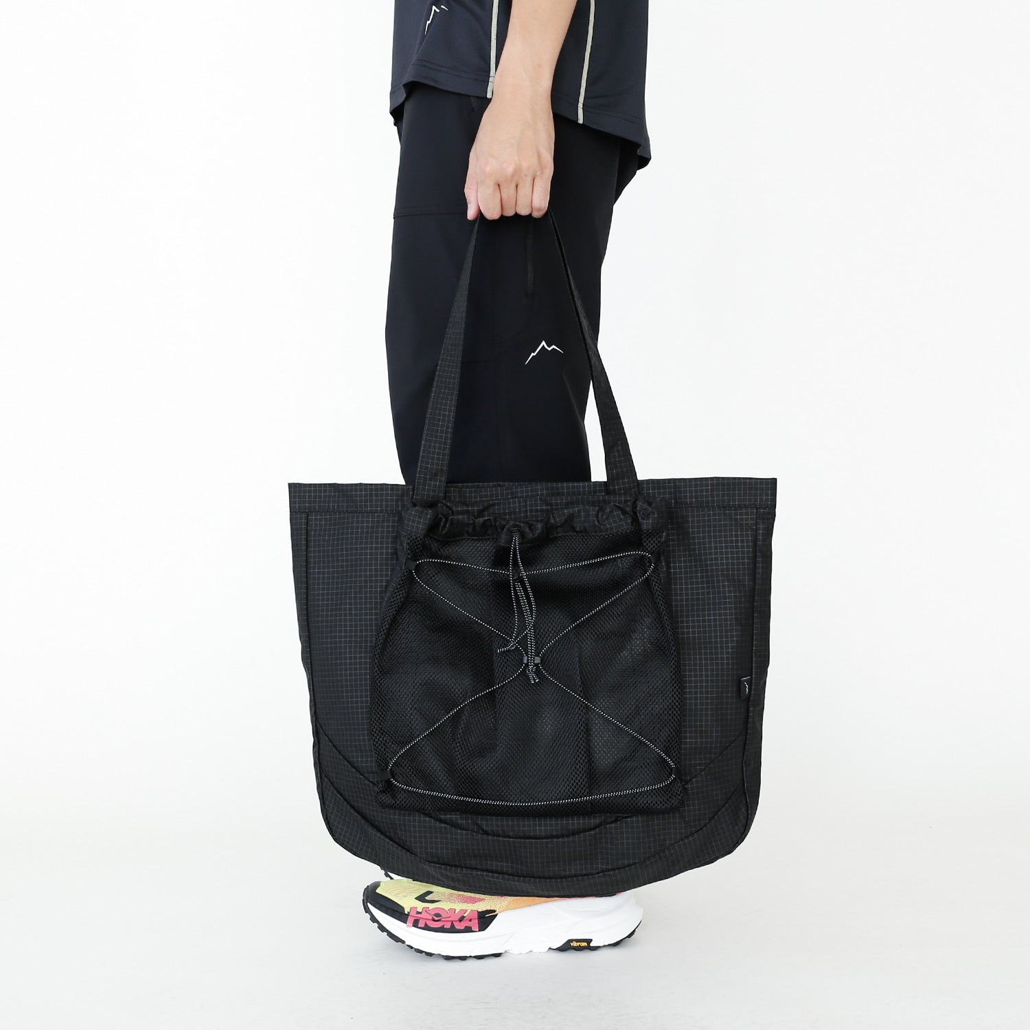 Trail Tote | Grid Black