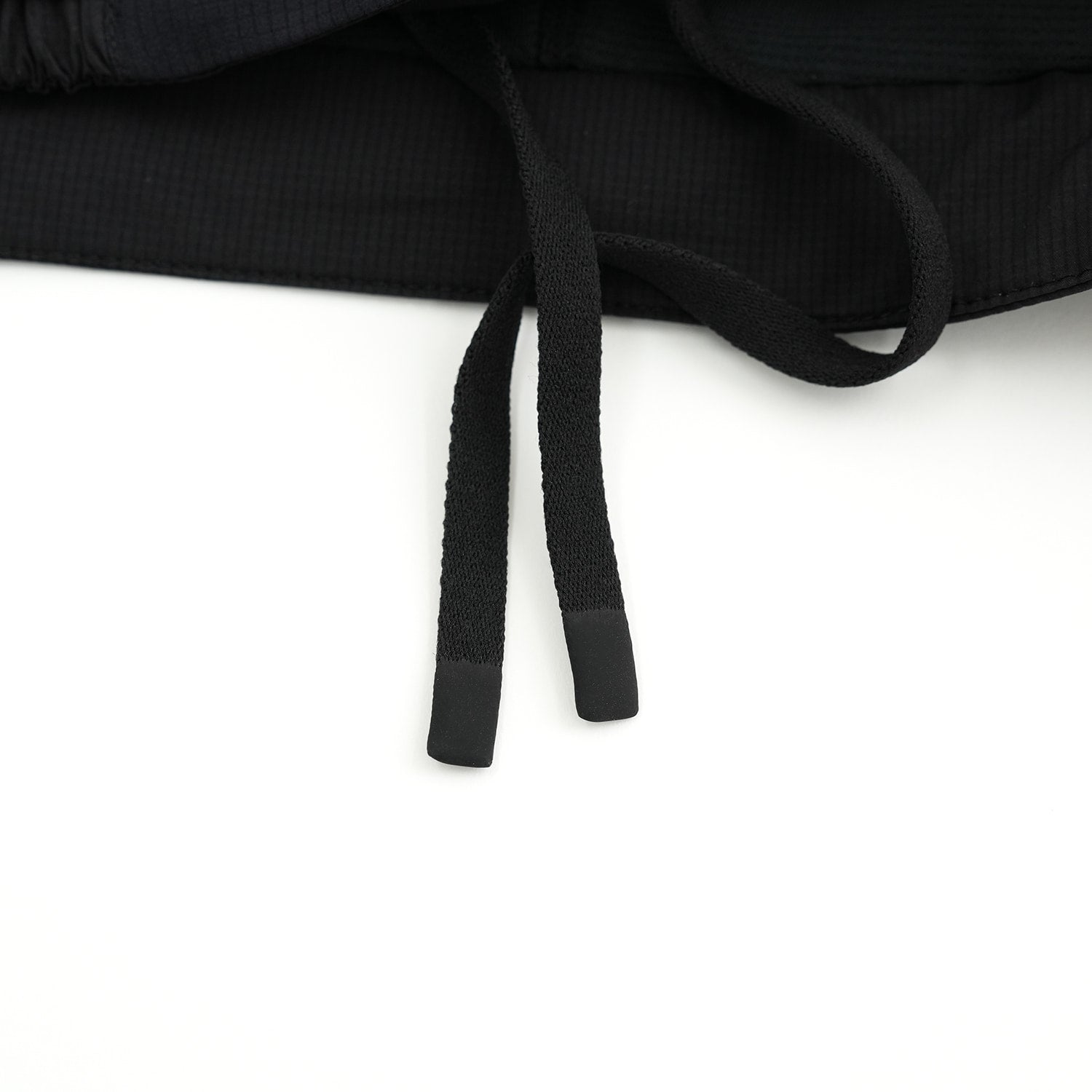Light Flow Shorts | Black
