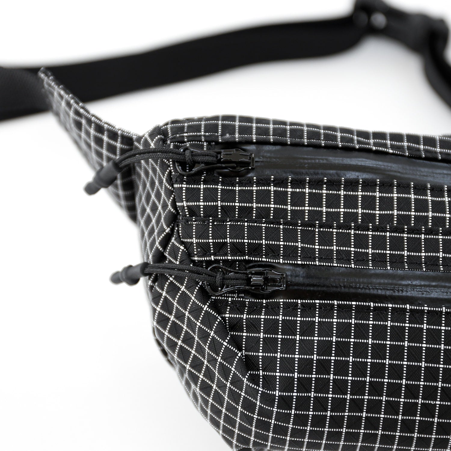 Grid Fanny | Black