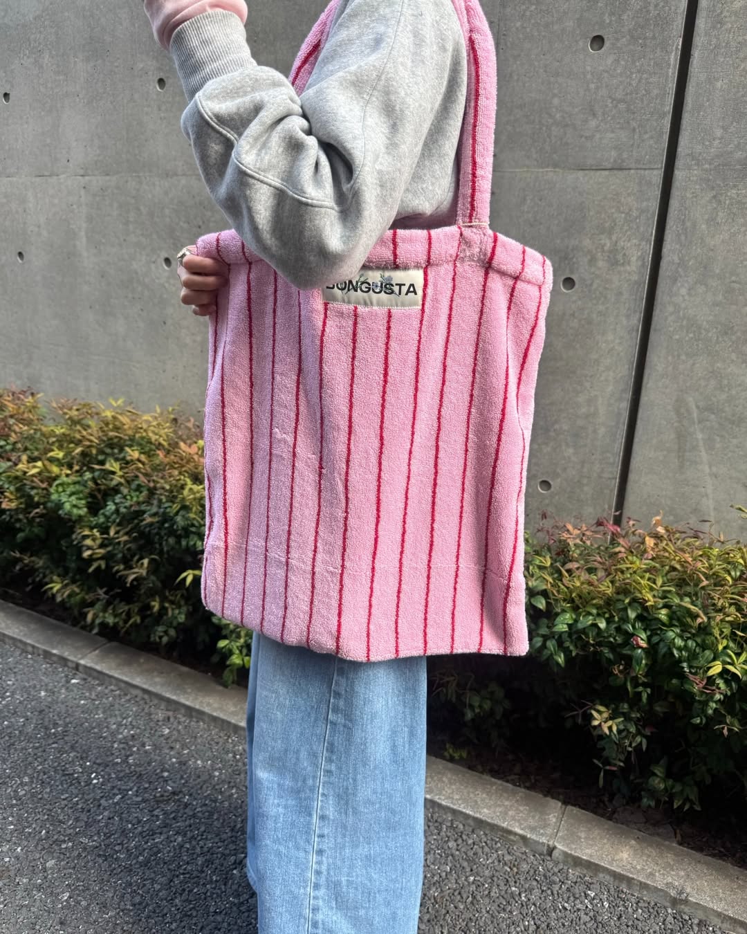 Naram Totebag, baby pink & ski patrol