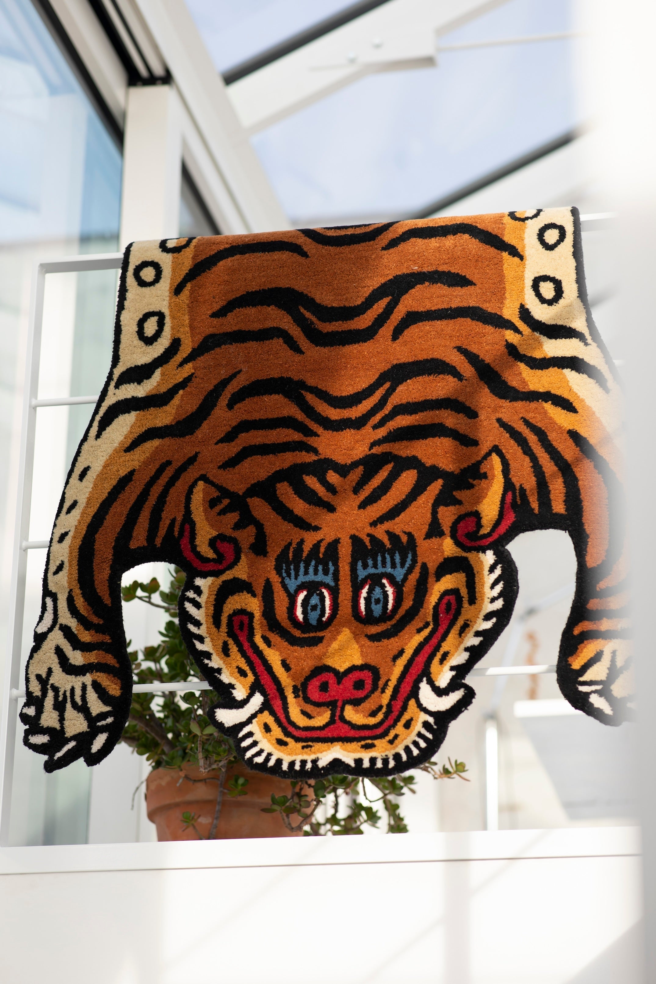 Tiger Rug Large