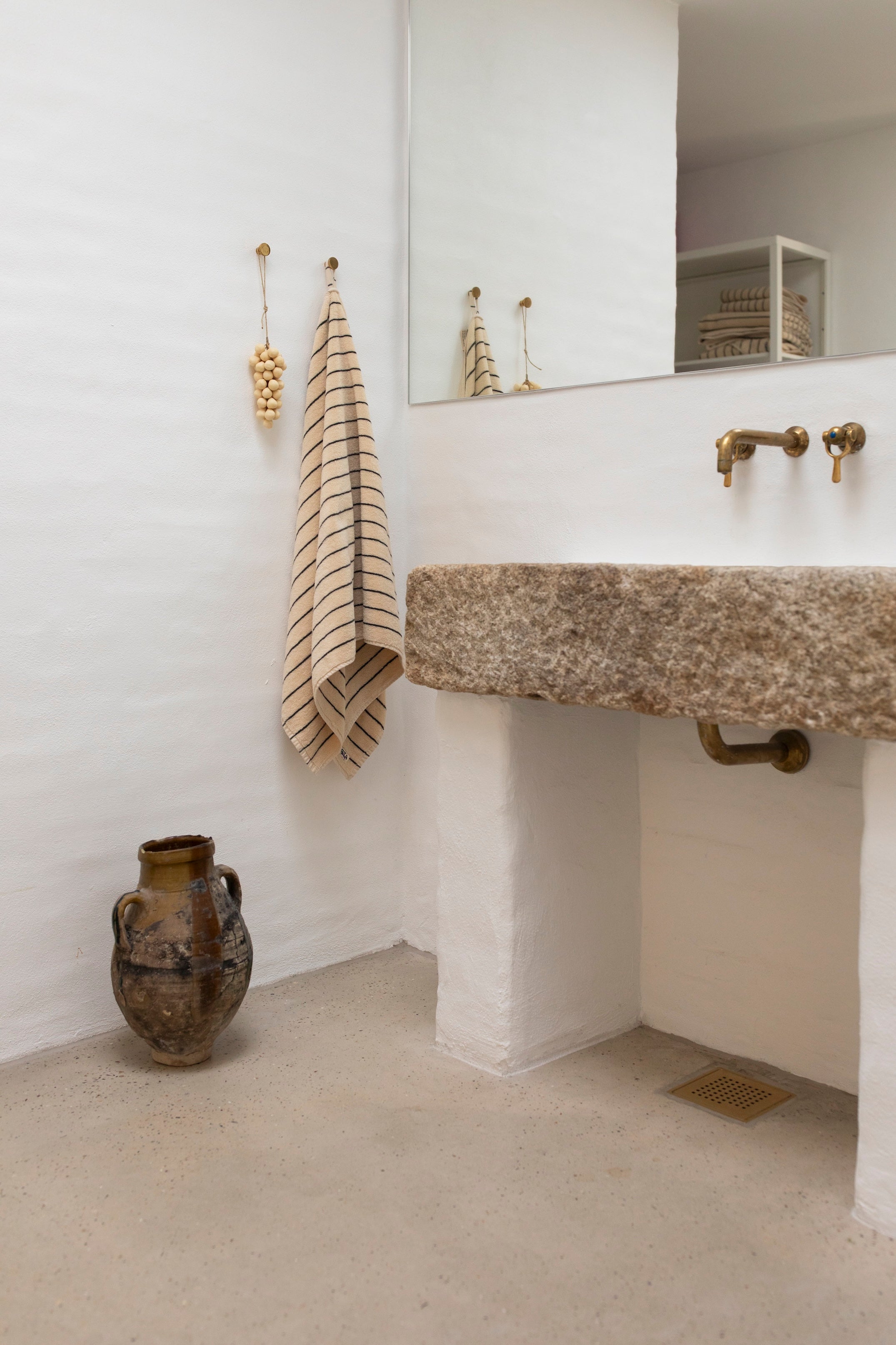 Naram Towels, creme & ink