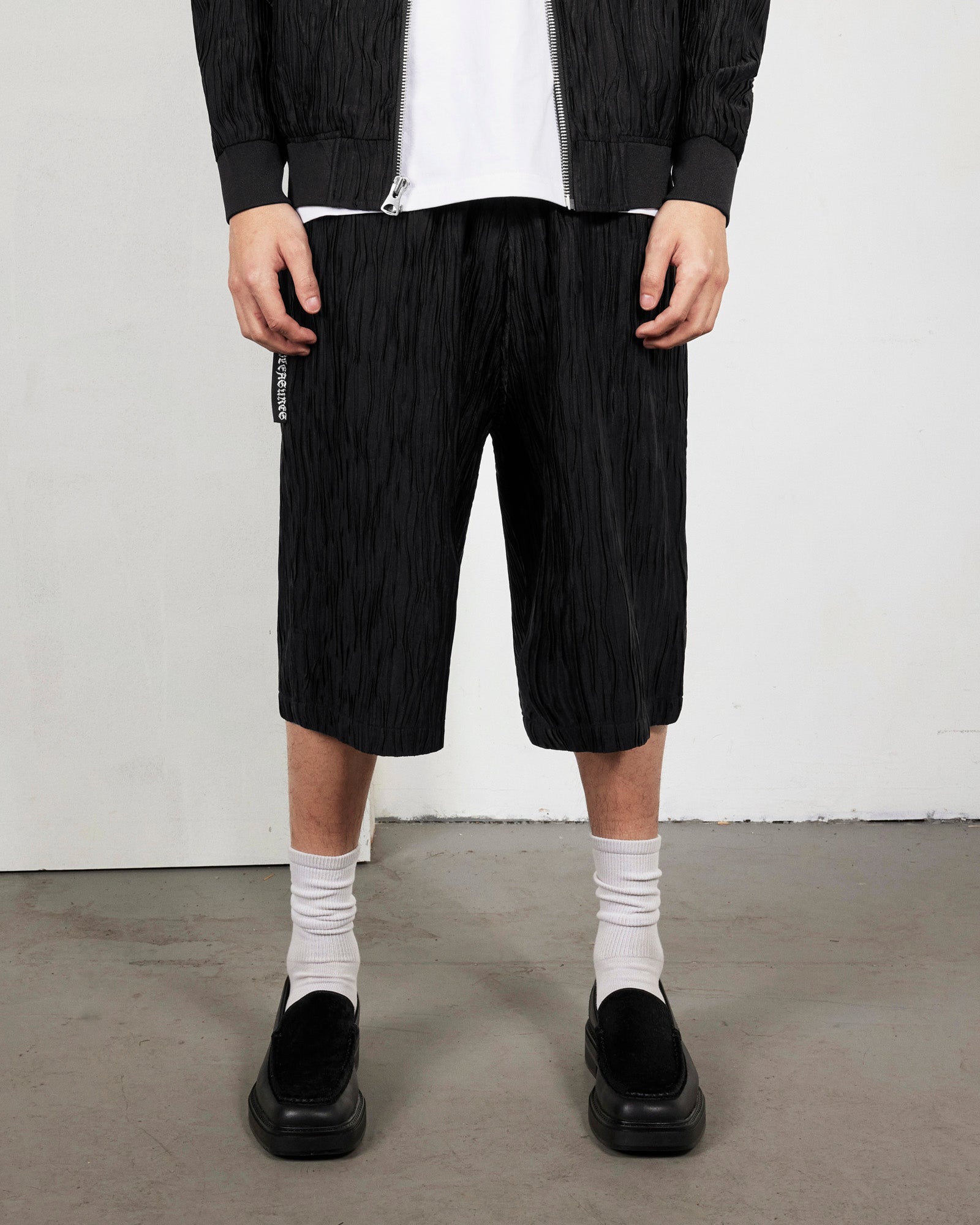 Disguise Shorts | Black