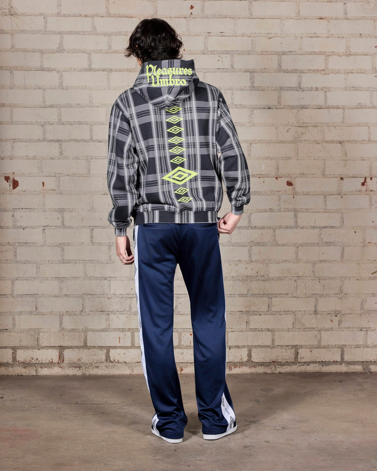 Umbro X Pleasures Spine Plaid Hoodie | Black