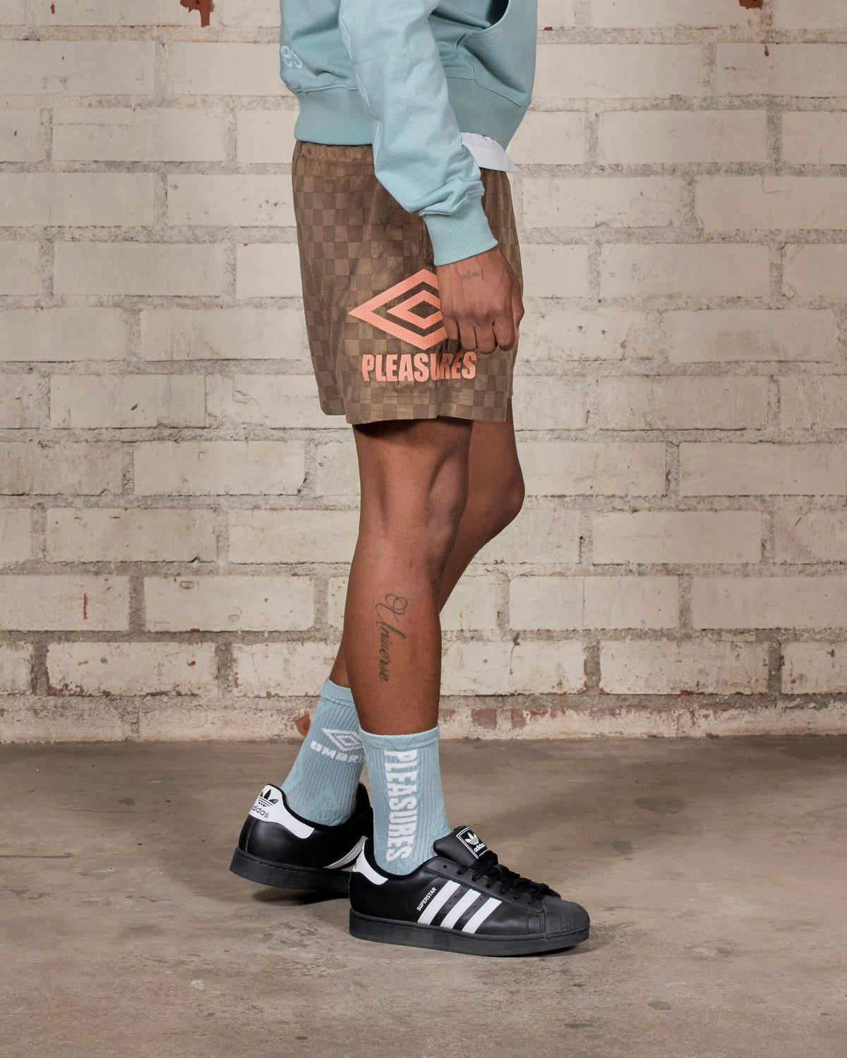 Umbro X Pleasures Classic Shorts | Brown
