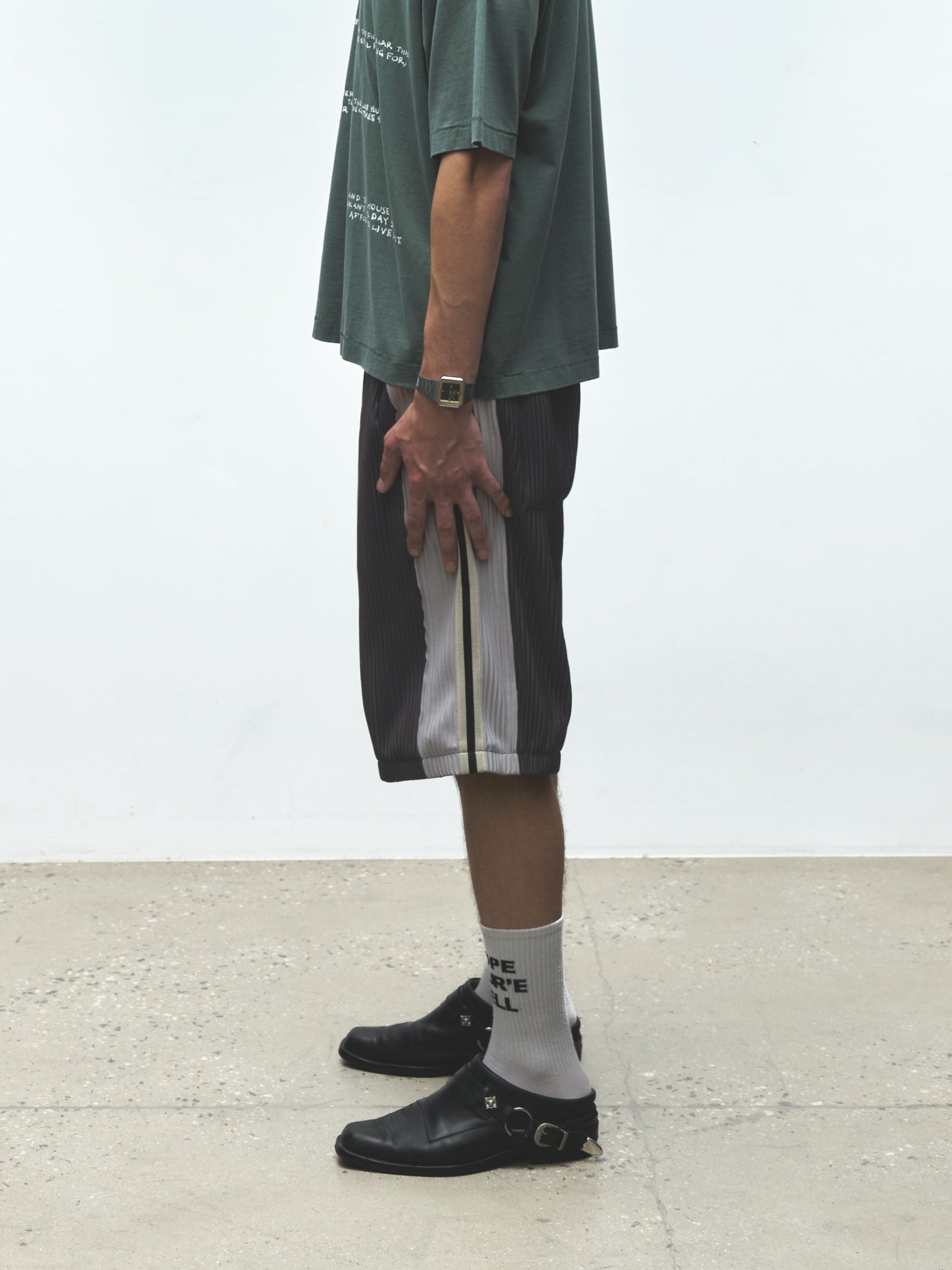 Panel Pleat Shorts | Black/Blue