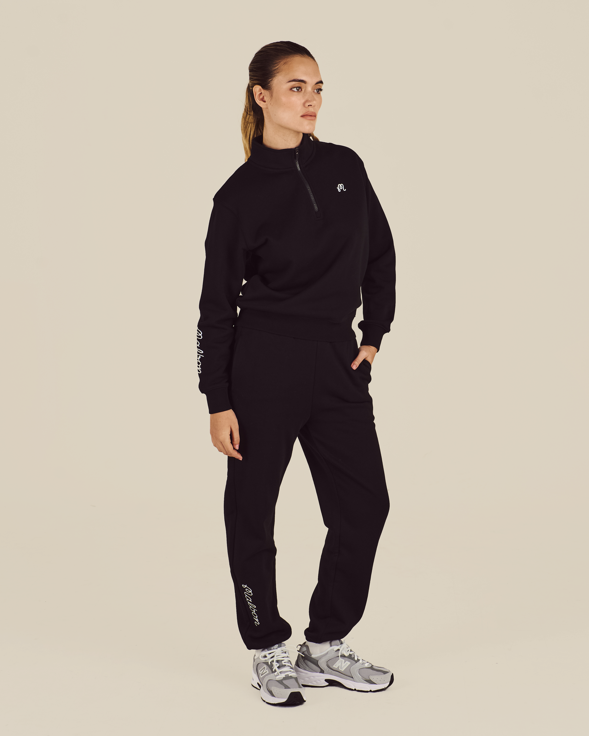 Delilah Sweatshirt | Black