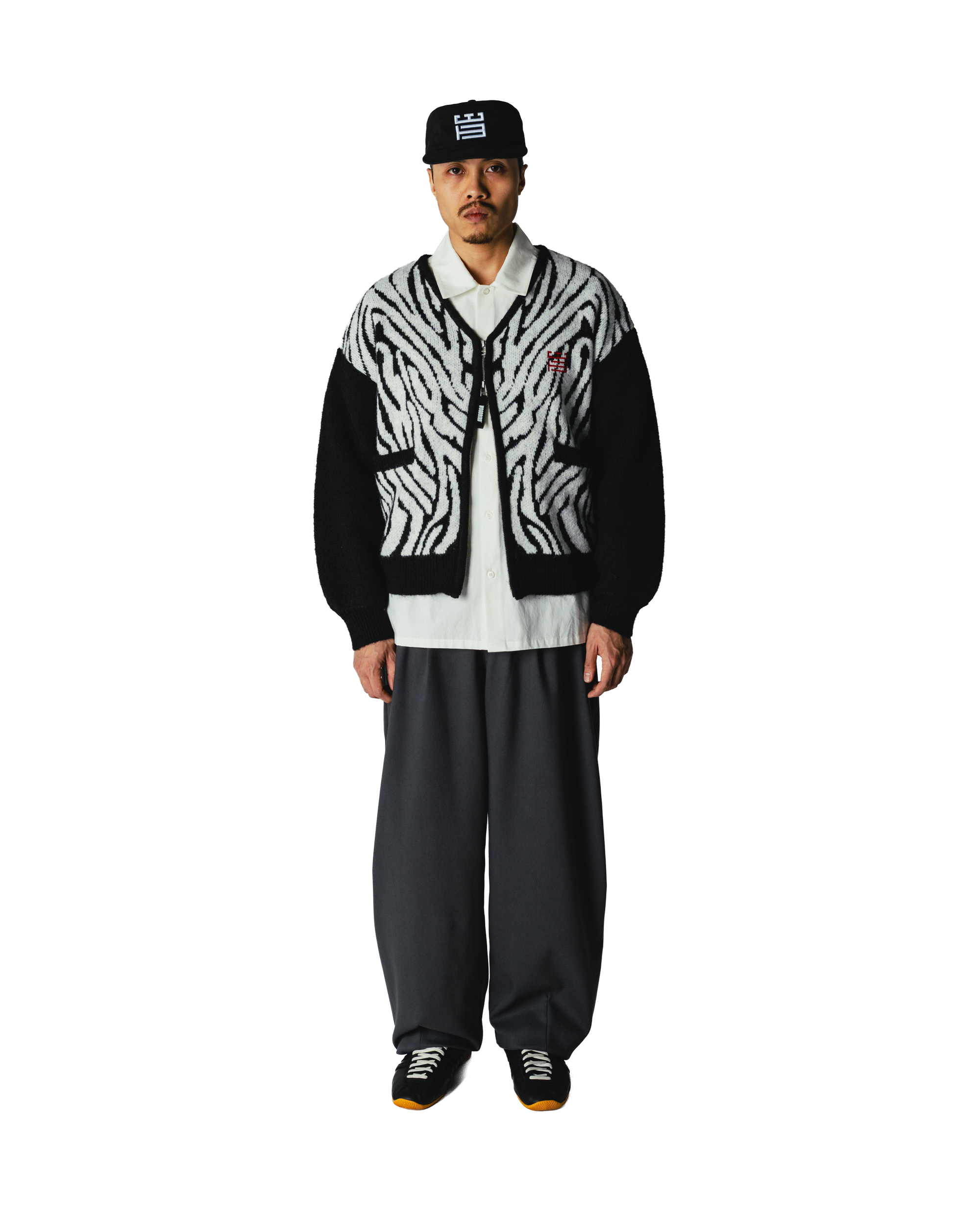 Oni Zebra Zip Cardigan | Black-white