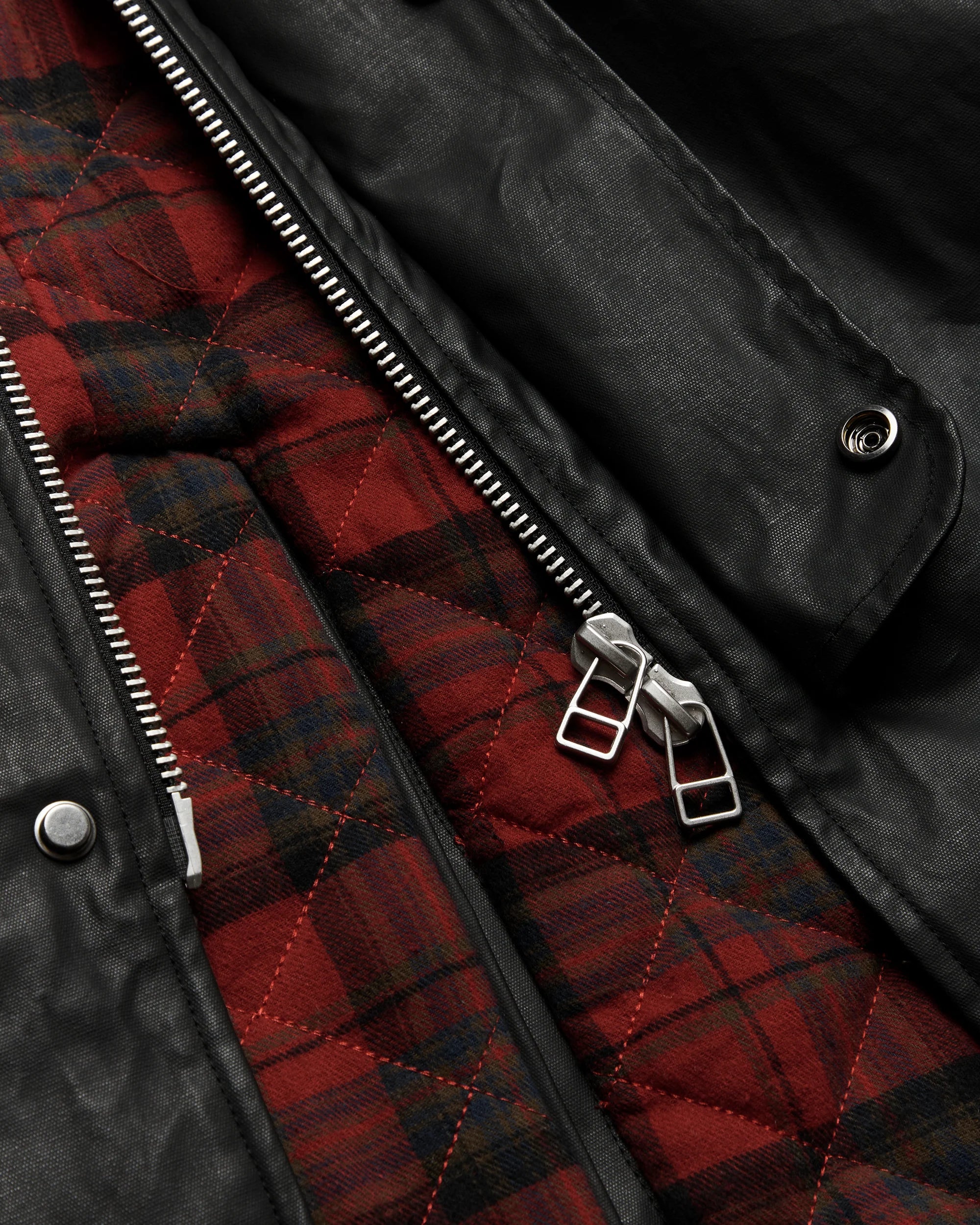 Ping Waxed Coat | Black