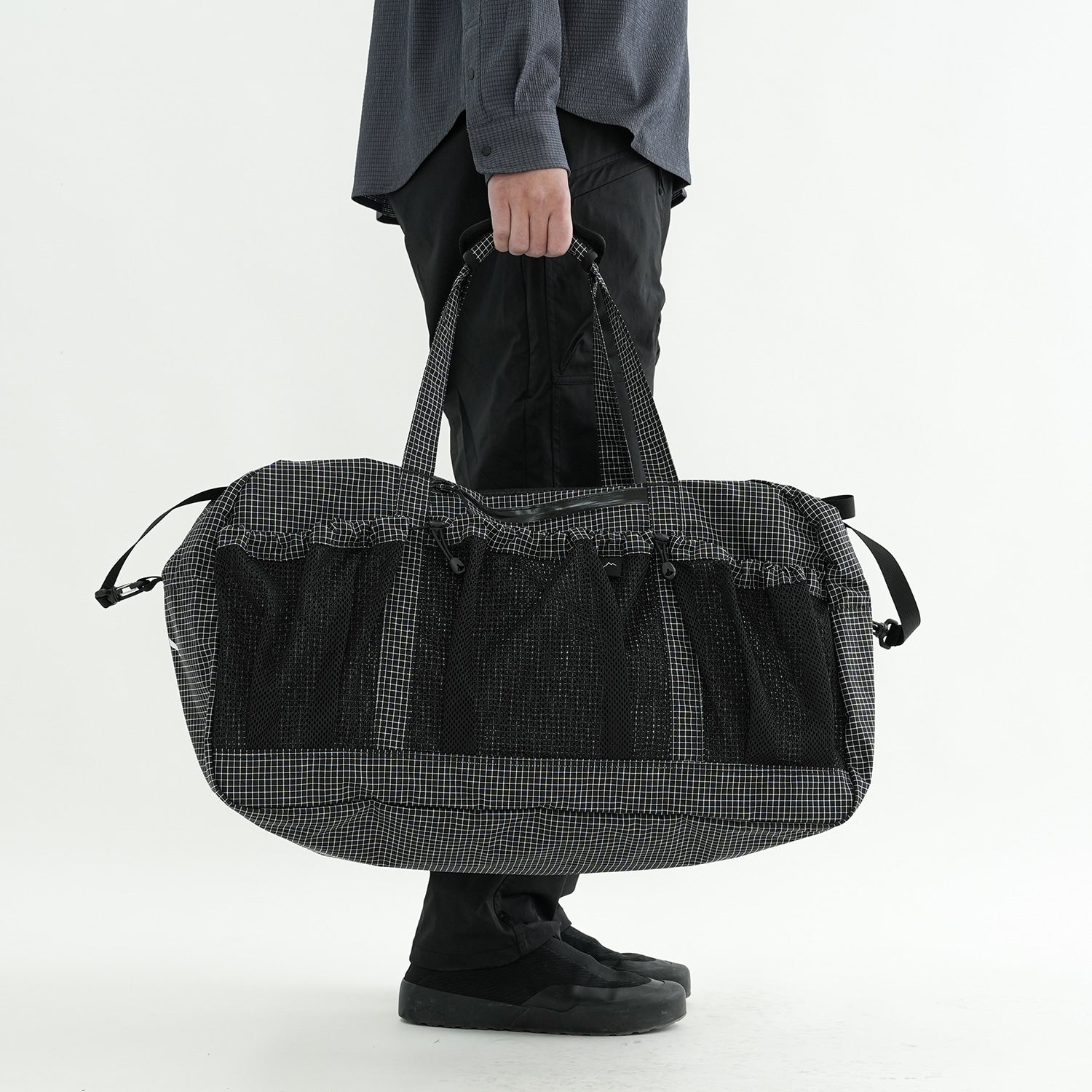 Race Bag (cayl grid) | Black