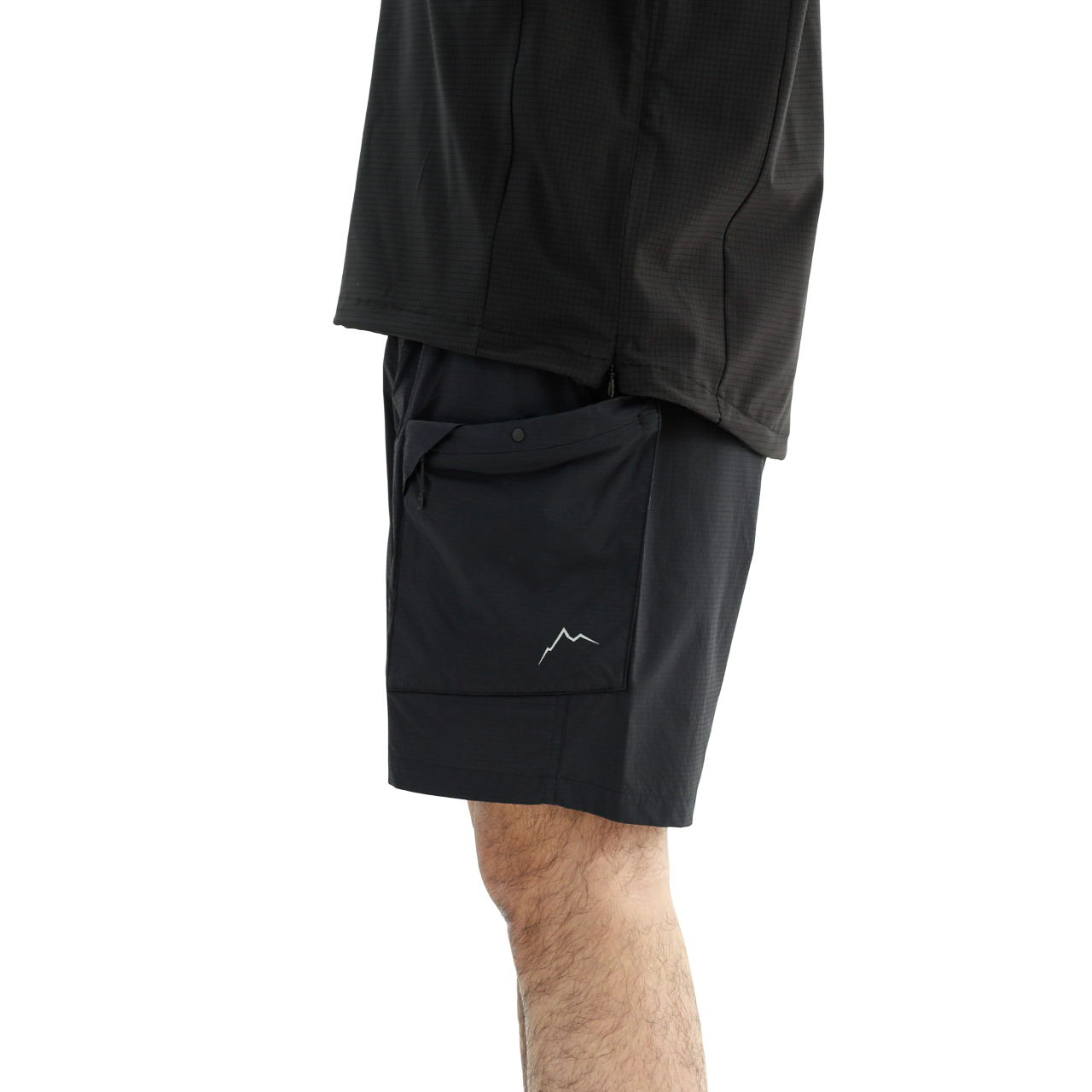 Light Cargo Shorts | Black